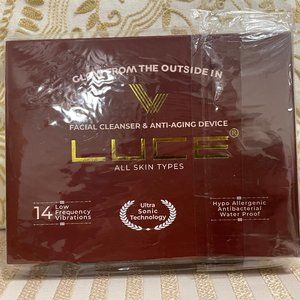 NEW in the box Luce Anti-Aging Facial Cleaner Device Ultra Sonic Technology